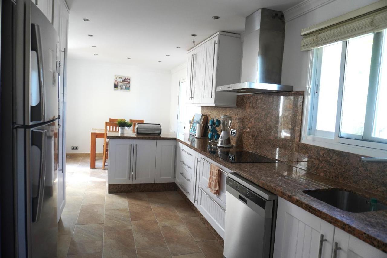 Villa Seaview Suncoast Luxury มาลากา ภายนอก รูปภาพ