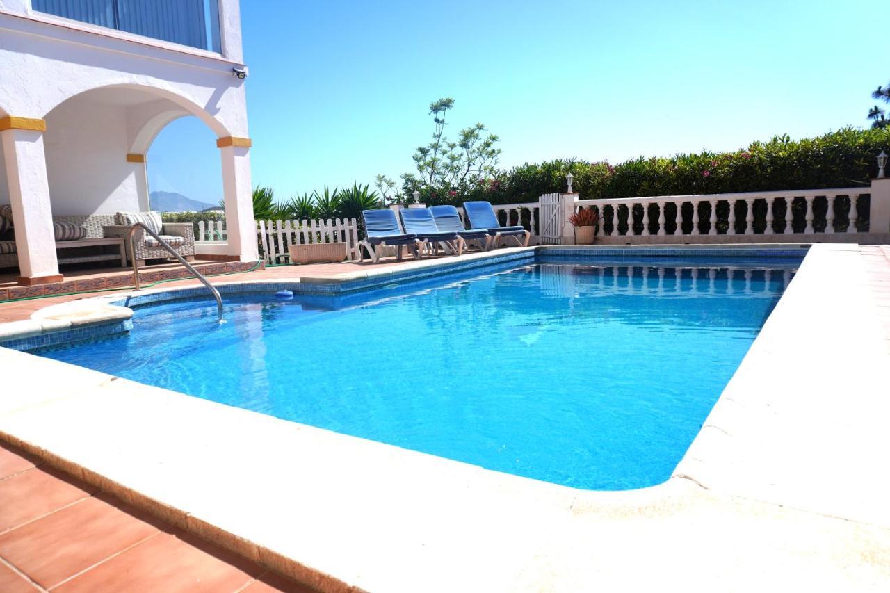 Villa Seaview Suncoast Luxury มาลากา ภายนอก รูปภาพ
