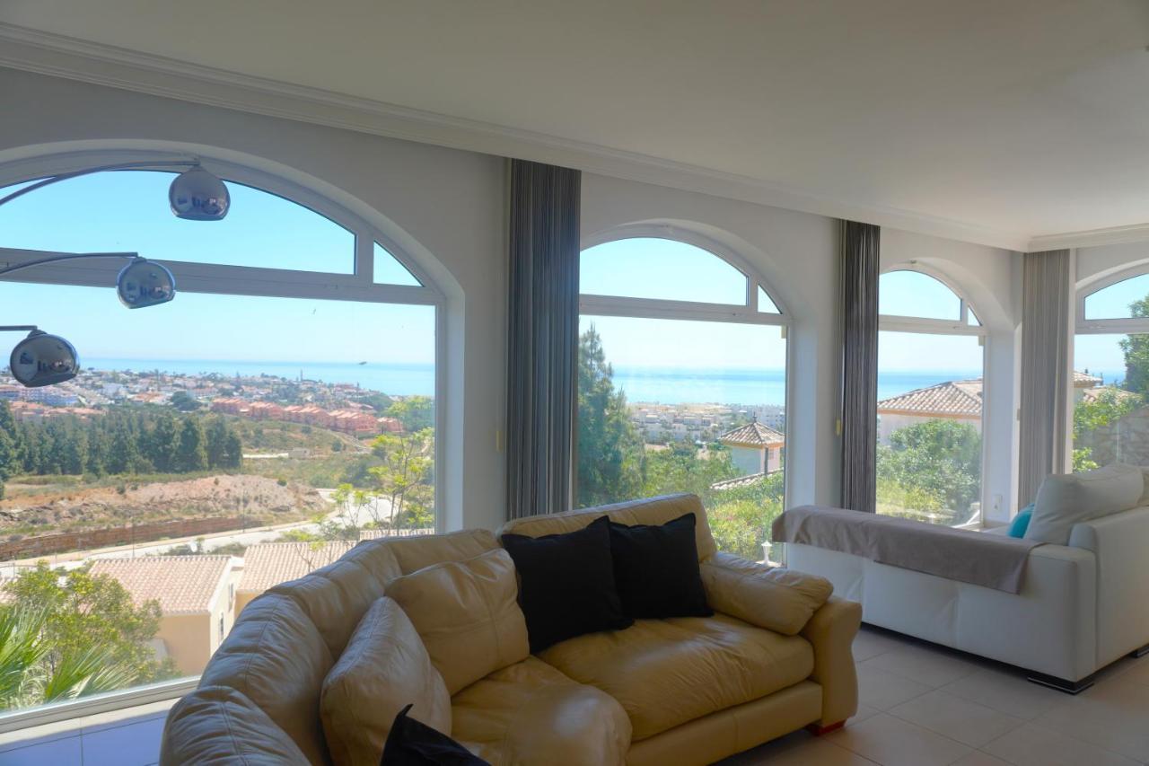 Villa Seaview Suncoast Luxury มาลากา ภายนอก รูปภาพ